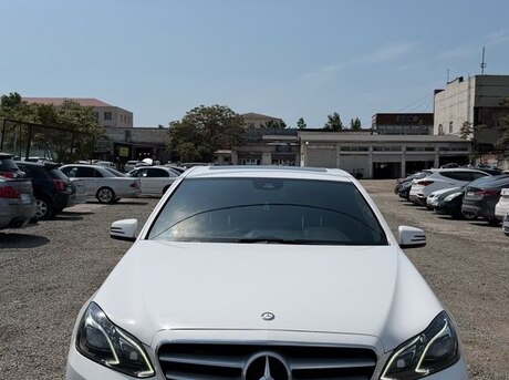 Mercedes E 220