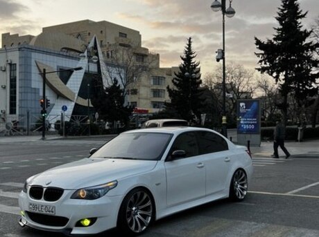 BMW 525