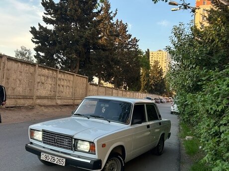 LADA (VAZ) 2107