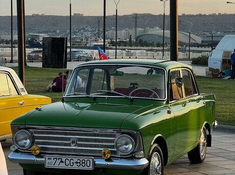 Moskvich 408