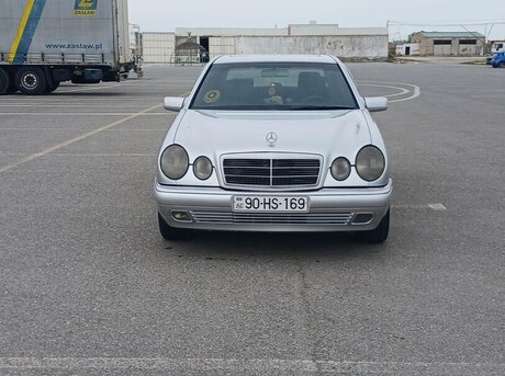 Mercedes E 280