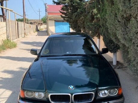 BMW 735