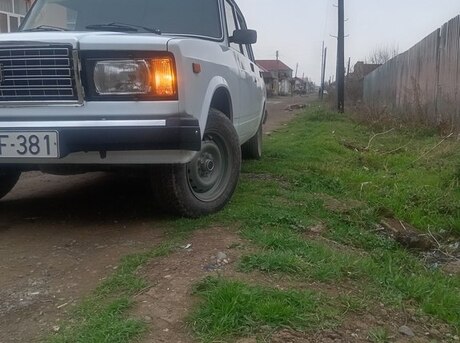 LADA (VAZ) 2107