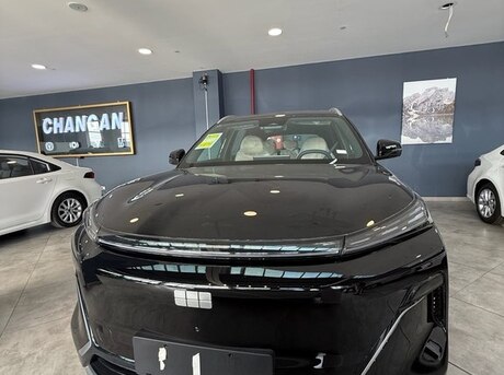 Geely Galaxy L7
