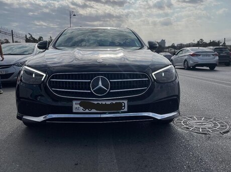 Mercedes E 300 e 4MATIC