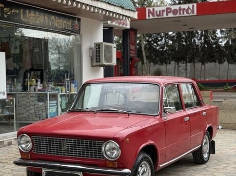 LADA (VAZ) 21011