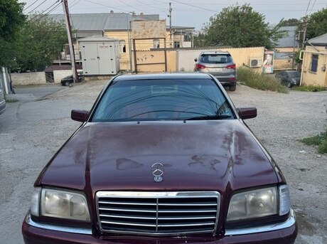 Mercedes C 180