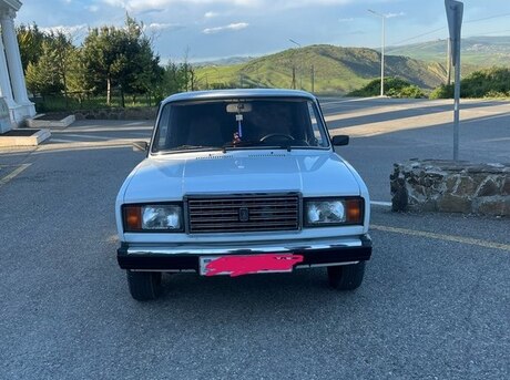 LADA (VAZ) 2107