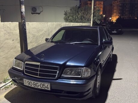Mercedes C 180