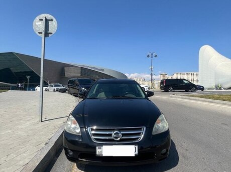 Nissan Altima