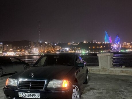 Mercedes C 180