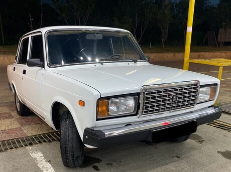 LADA (VAZ) 2107