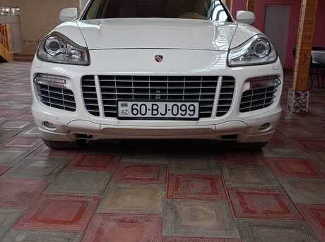 Porsche Cayenne GTS