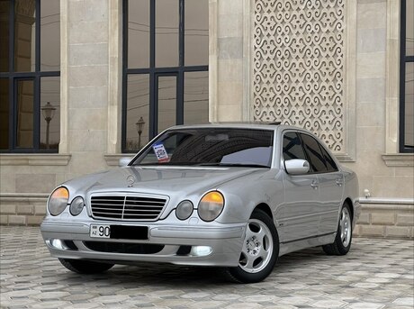Mercedes E 240