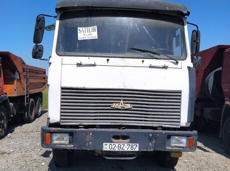 MAZ 642208