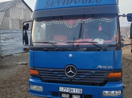 Mercedes Atego 1323