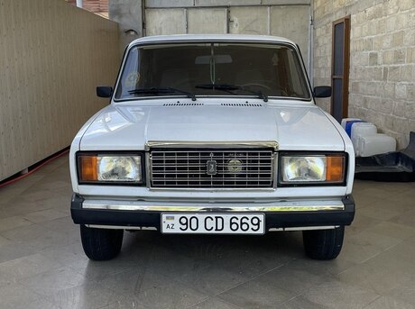 LADA (VAZ) 2107