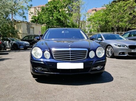 Mercedes E 220
