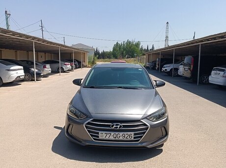 Hyundai Elantra