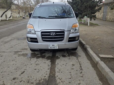 Hyundai H-1