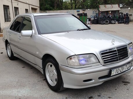 Mercedes C 180