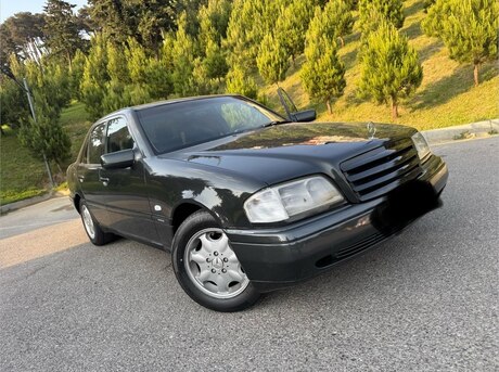 Mercedes C 220