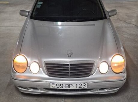 Mercedes E 240