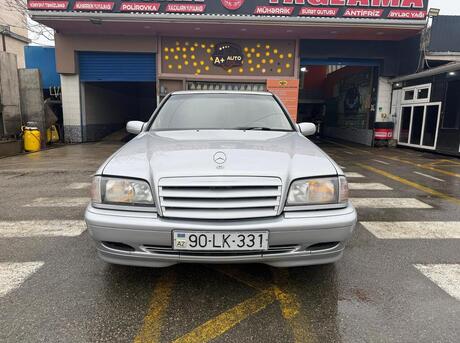 Mercedes C 220