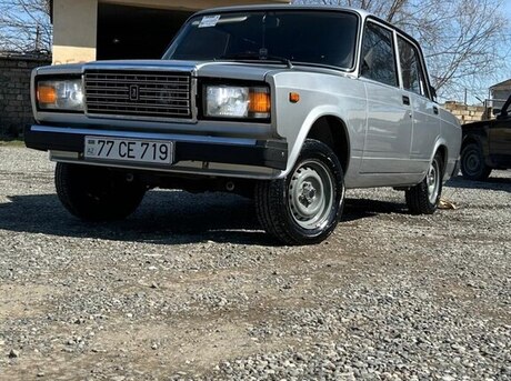 LADA (VAZ) 2107