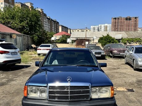 Mercedes 190