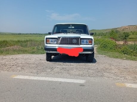 LADA (VAZ) 2107