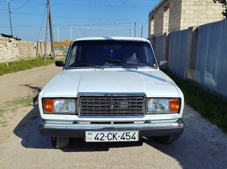 LADA (VAZ) 2107
