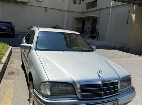 Mercedes C 180
