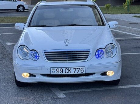 Mercedes C 240