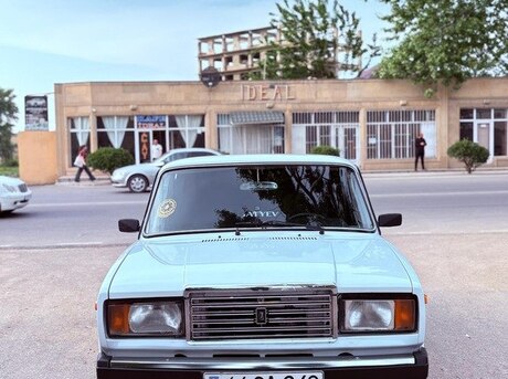 LADA (VAZ) 2107