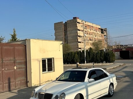 Mercedes E 280
