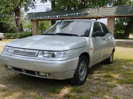 LADA (VAZ) 2112