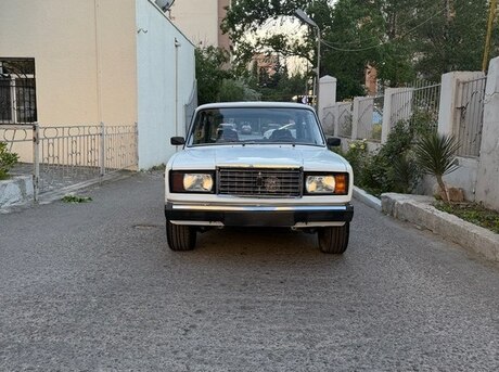 LADA (VAZ) 2107
