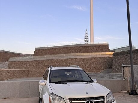Mercedes GL 550 4MATIC