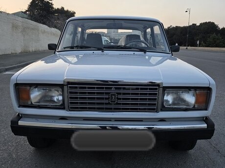 LADA (VAZ) 2107