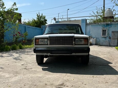 LADA (VAZ) 2107