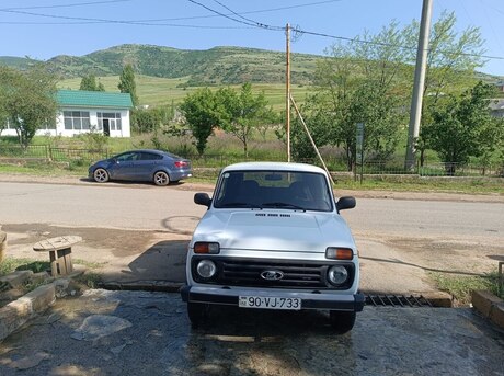 LADA (VAZ) Niva