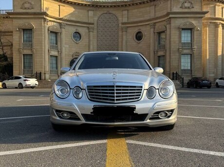 Mercedes E 320