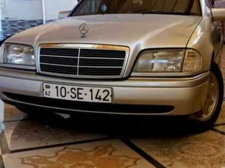 Mercedes C 180