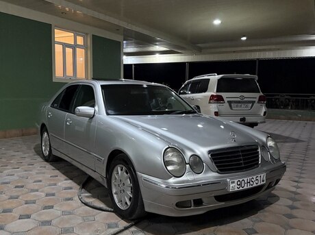 Mercedes E 270