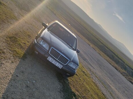 Mercedes C 220