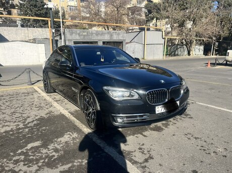 BMW 750