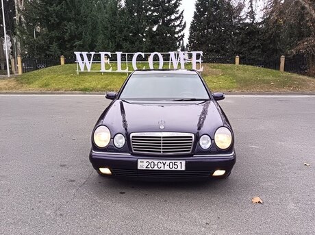 Mercedes E 230