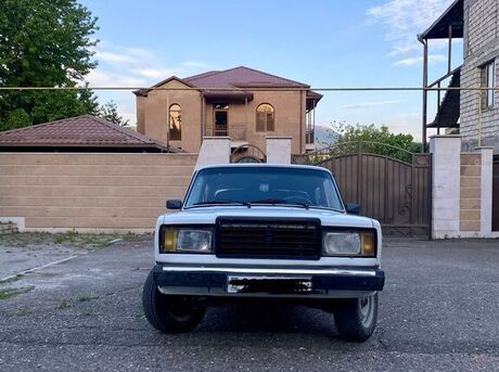 LADA (VAZ) 2107