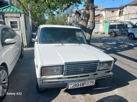 LADA (VAZ) 2107